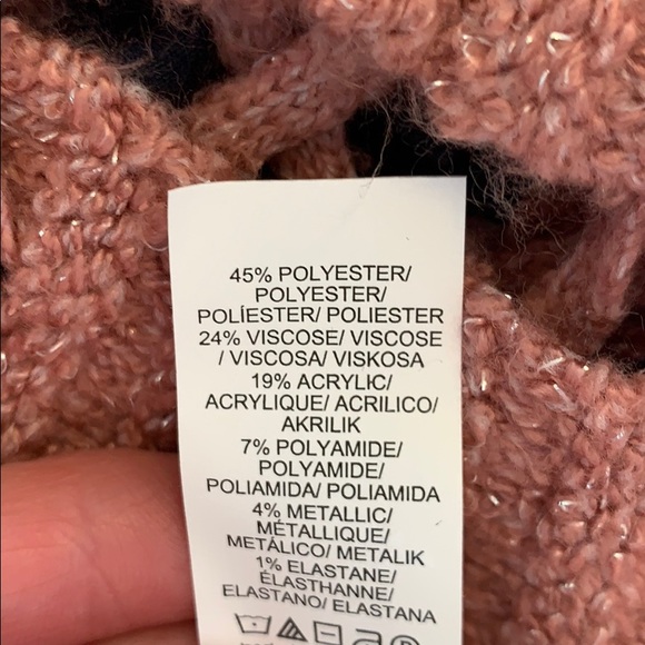 Pink side tie sweater - Picture 9 of 10